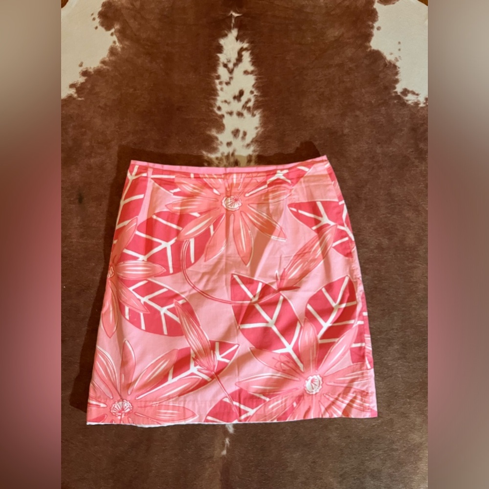 Lilly Pulitzer vintage 100% cotton skirt 
size 6
No flaws